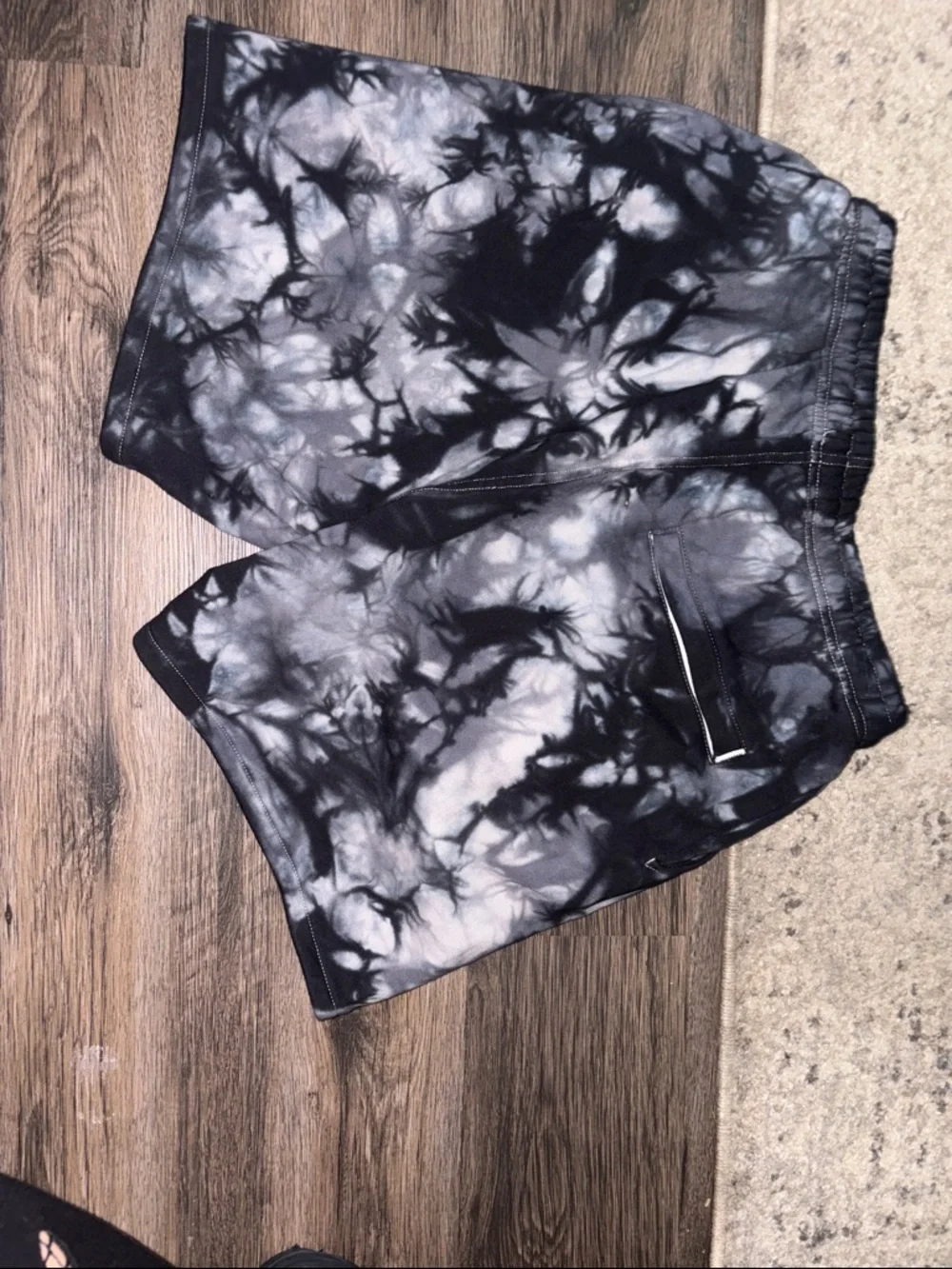 Men's Athletic Tie-Dye Grey Black Performance Shorts - Picture 3 of 6